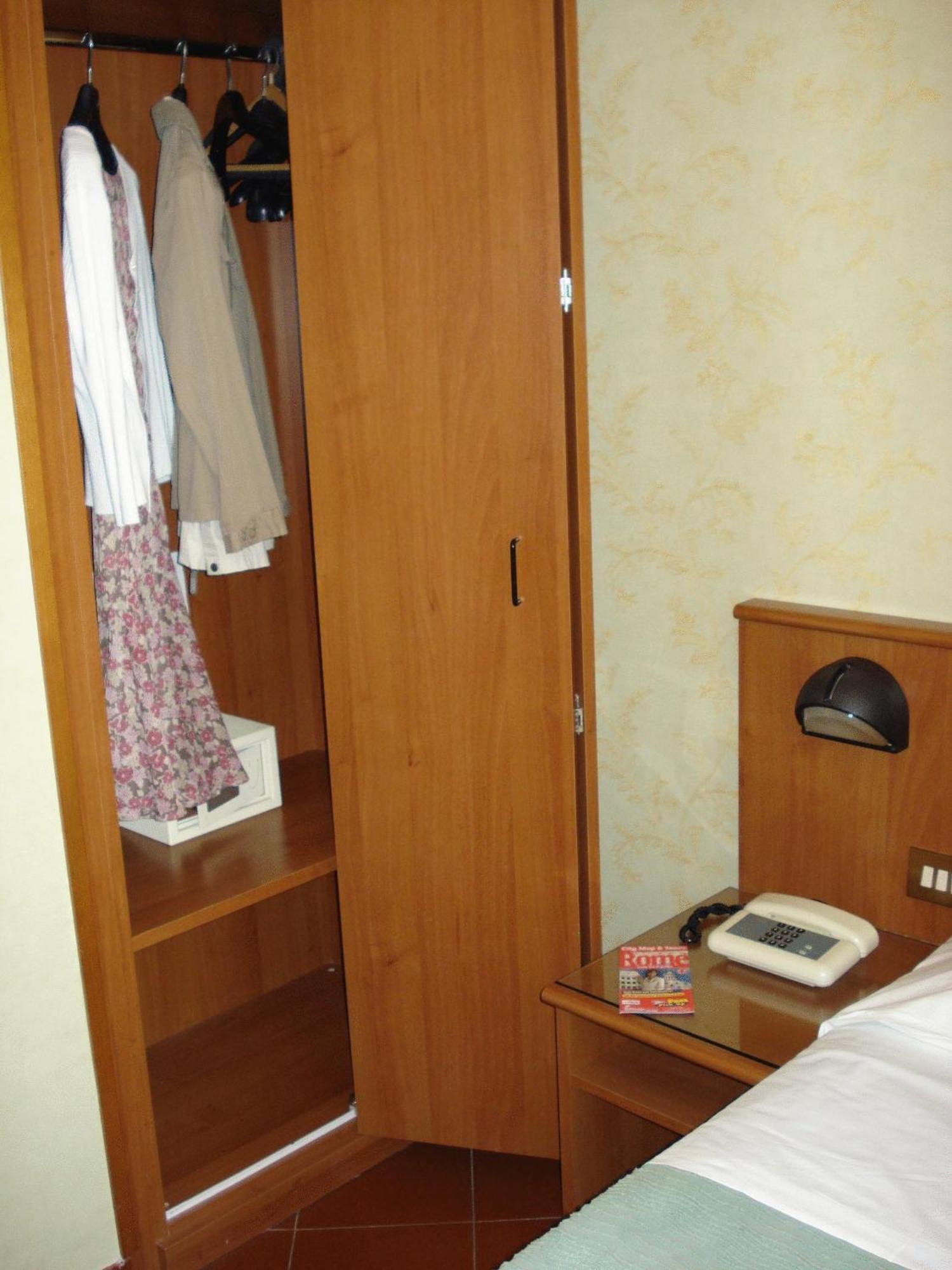 Hotel Corona Rzym Zewnętrze zdjęcie